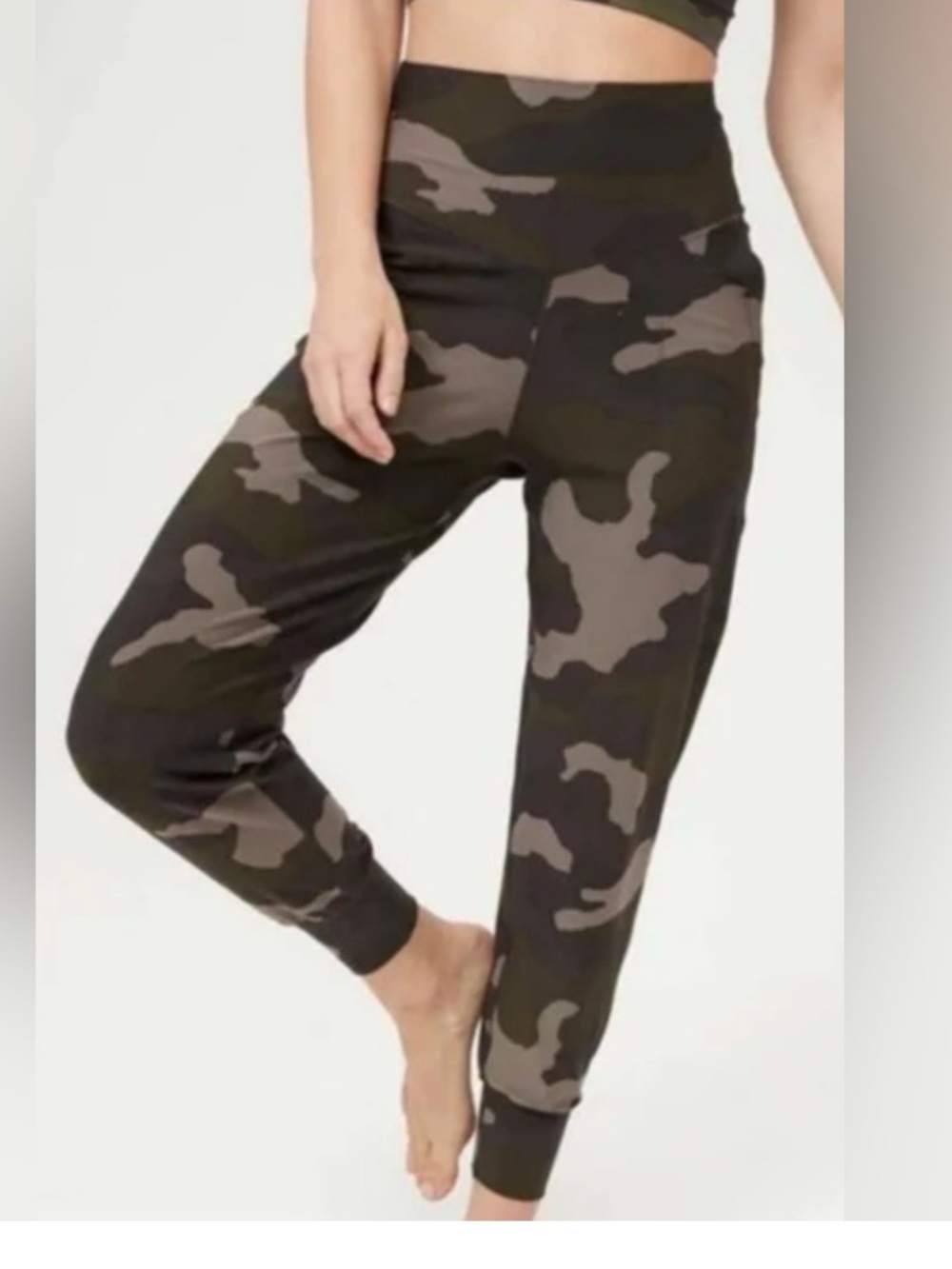 Aerie Offline camo joggers size XS